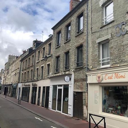 Duplex Parapluies De Cherbourg Netflix Parking 外观 照片